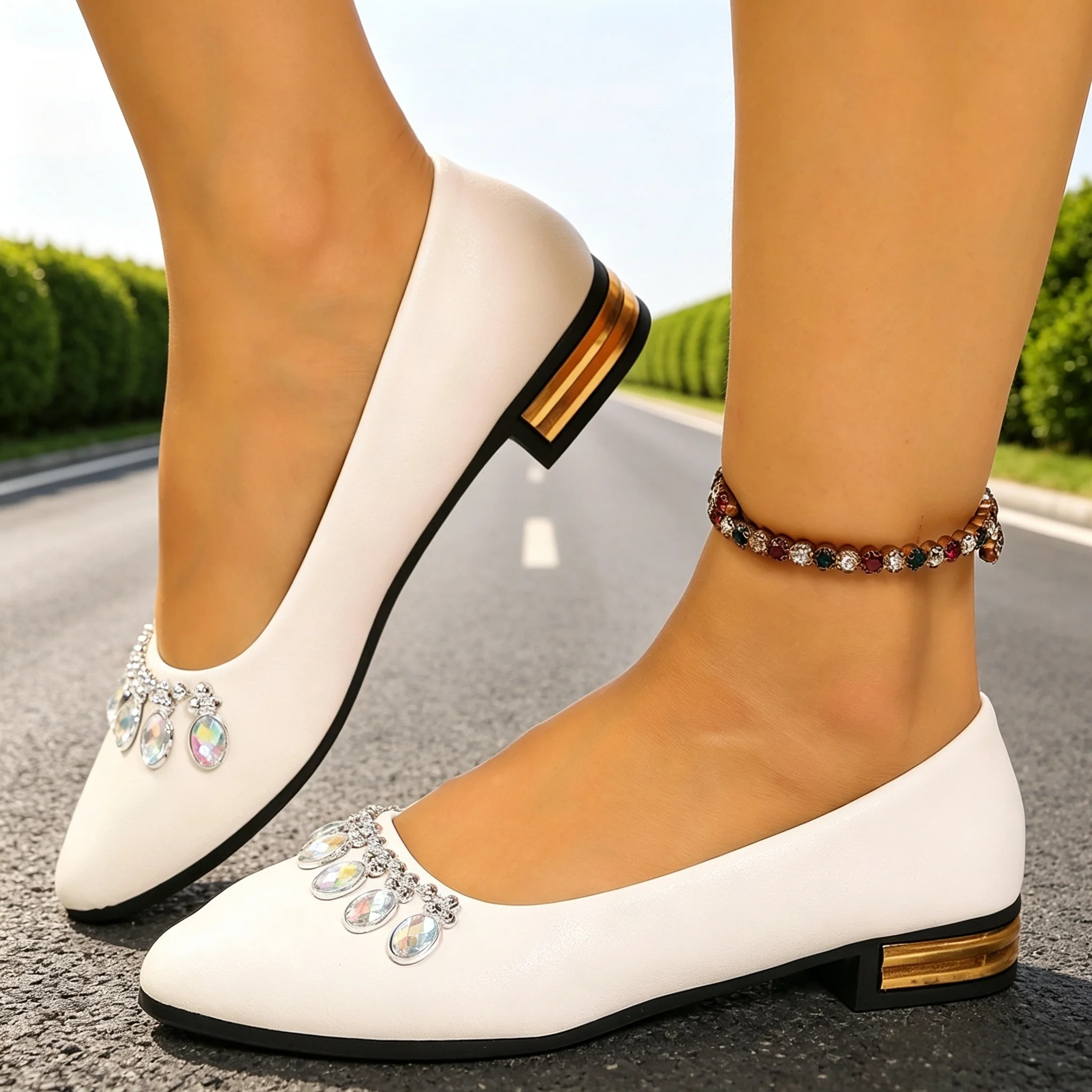 Sneakers - Sapatilhas Femininas de Bico Fino, Tamanhos