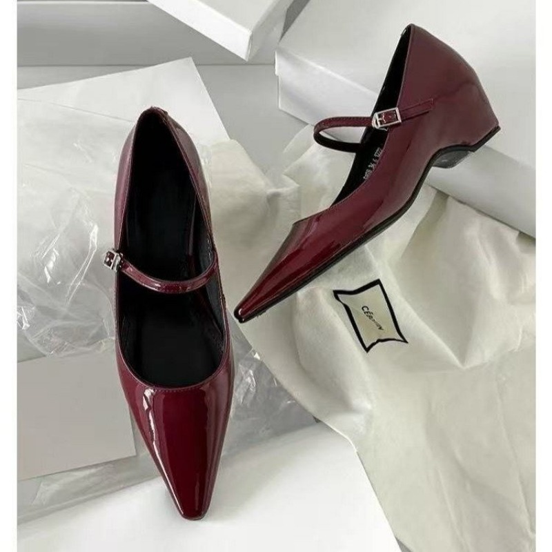 2026 Nova Chegada Sapatos Femi - Sandals avaliação e preço