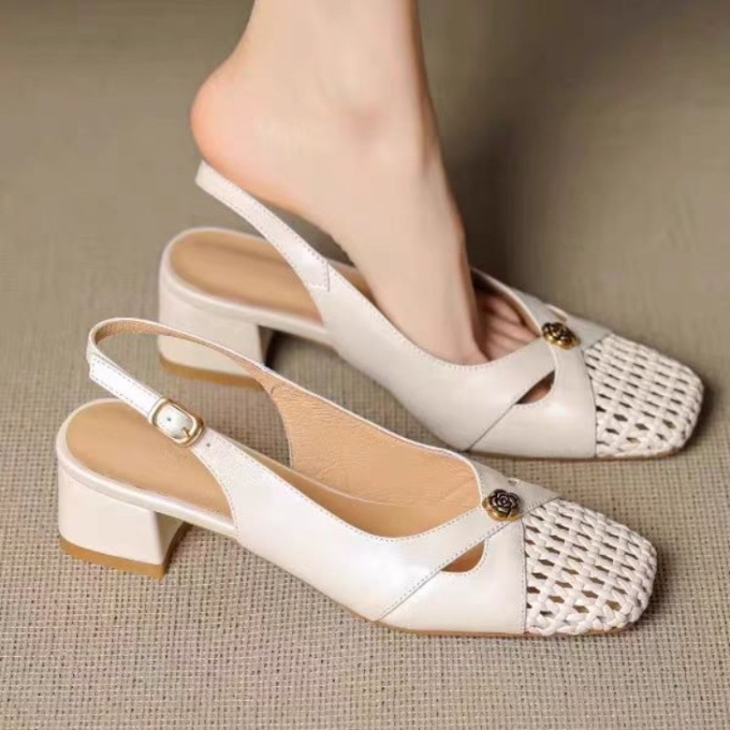 Sandálias femininas de bico fe - Sandals avaliação e preço