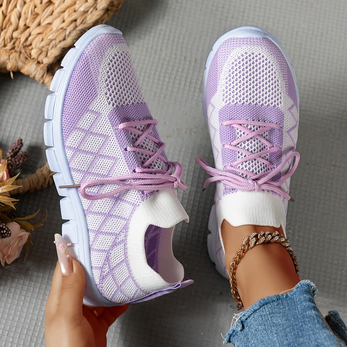 Tênis femininos de malha, com  - Knit Fabric Lace Up Sneakers avaliação e preço