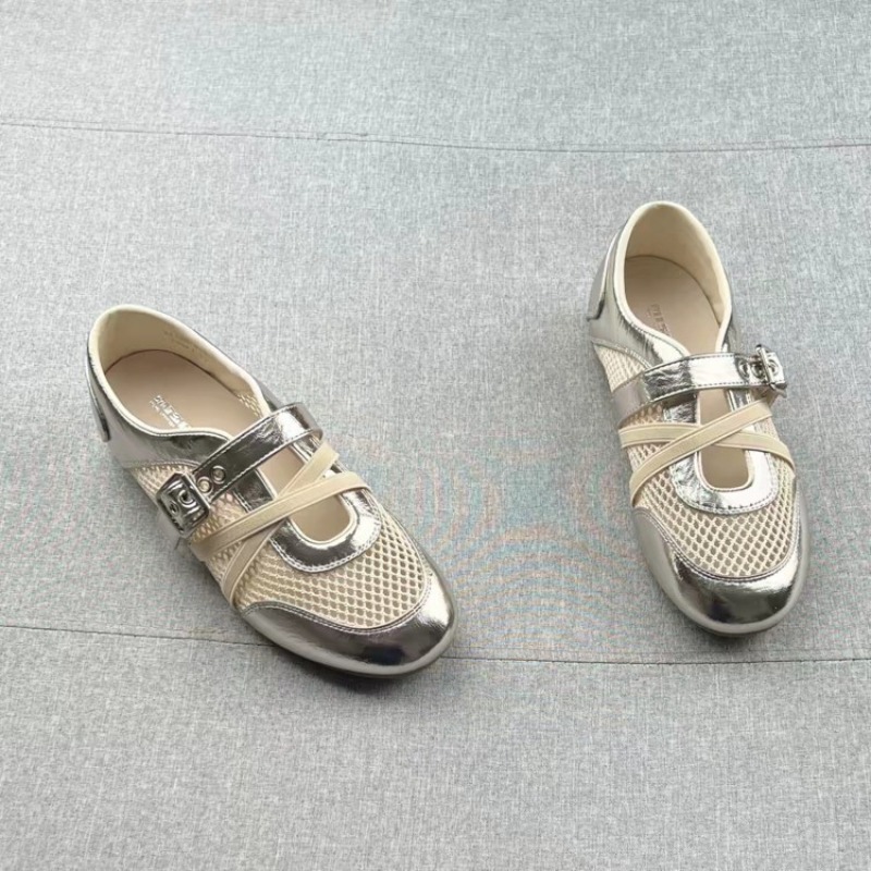 Novos Tênis Casuais Vazados co - Heels avaliação e preço