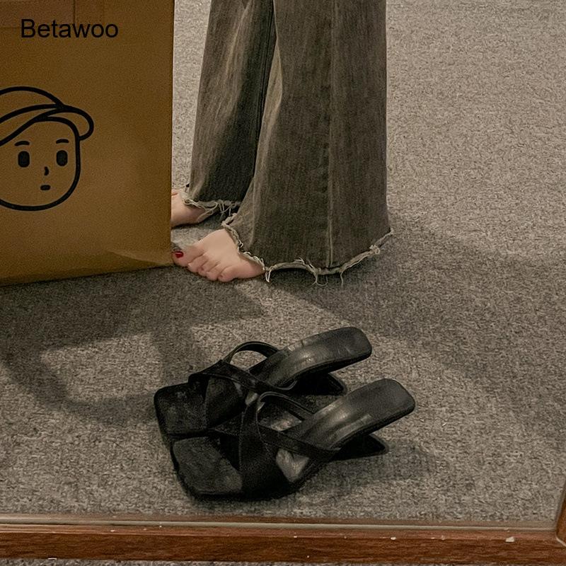 Sandálias Femininas Mule com S - Sandals avaliação e preço